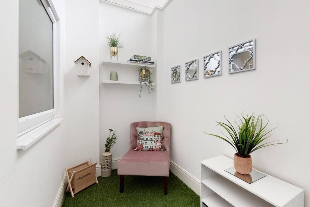 Lovely 2 Bedroom Apartment Near Highgate Station Londres Exterior foto